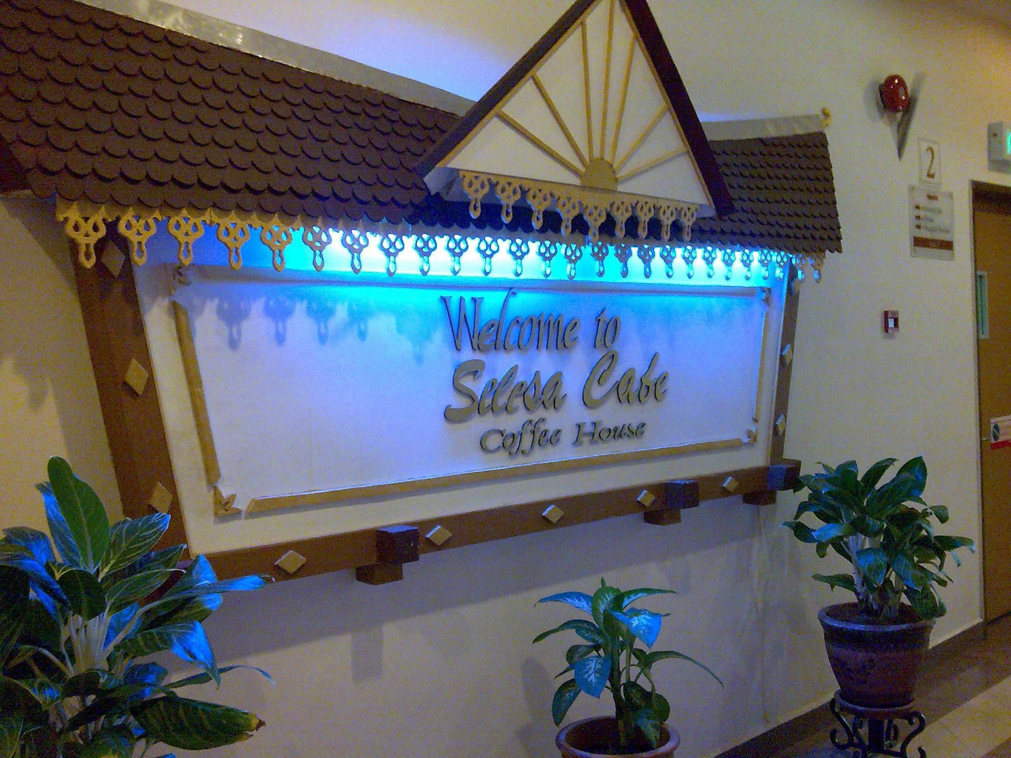 Hotel Putra 3*